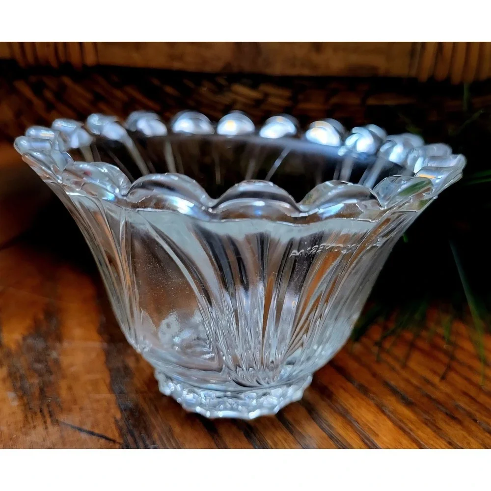 KIG Indonesia Clear Glass Custard Bowl Embossed Scallop Rim‎ Tulip Shaped Lot 2